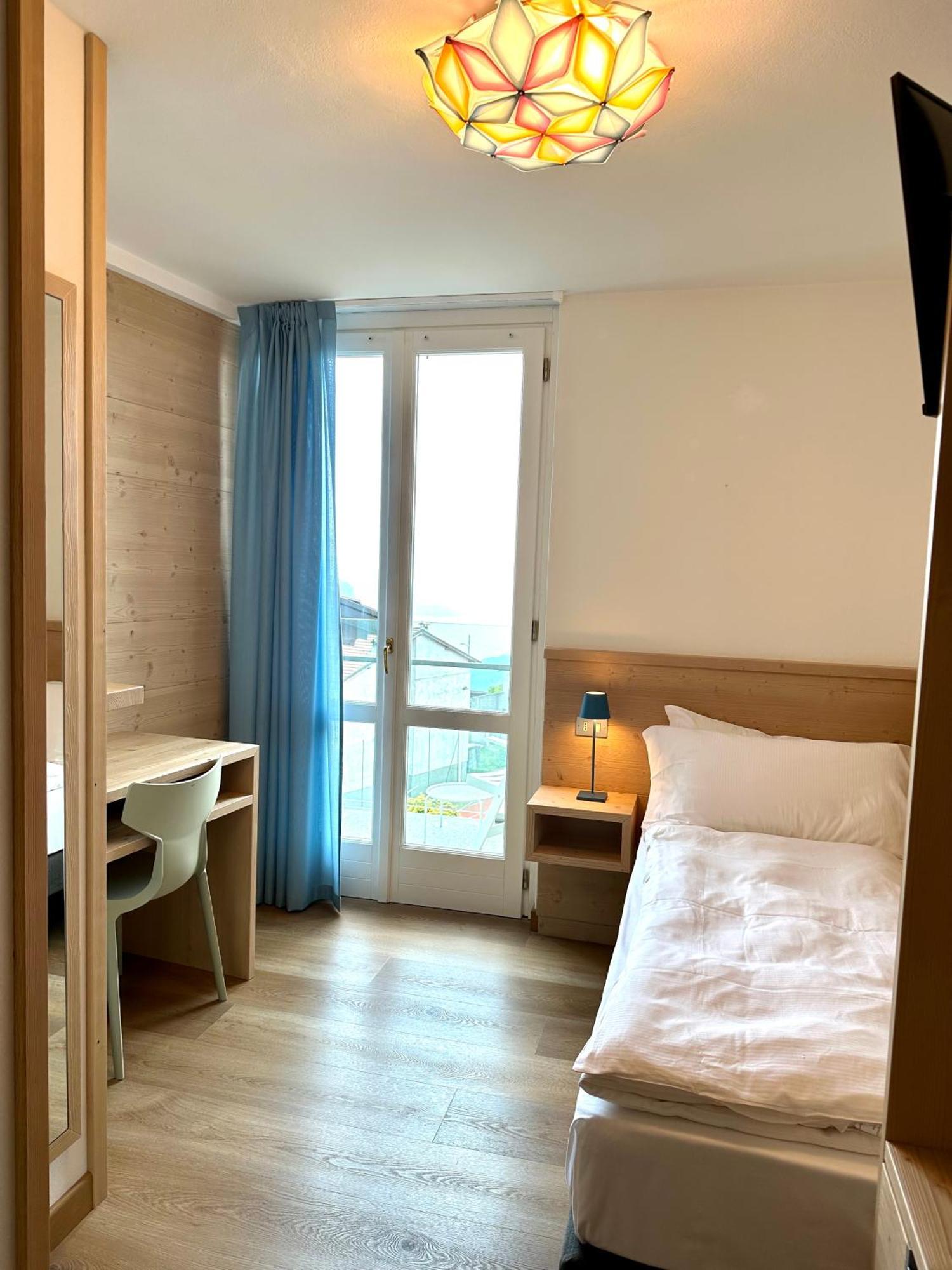Hotel Miralago Bossico Szoba fotó