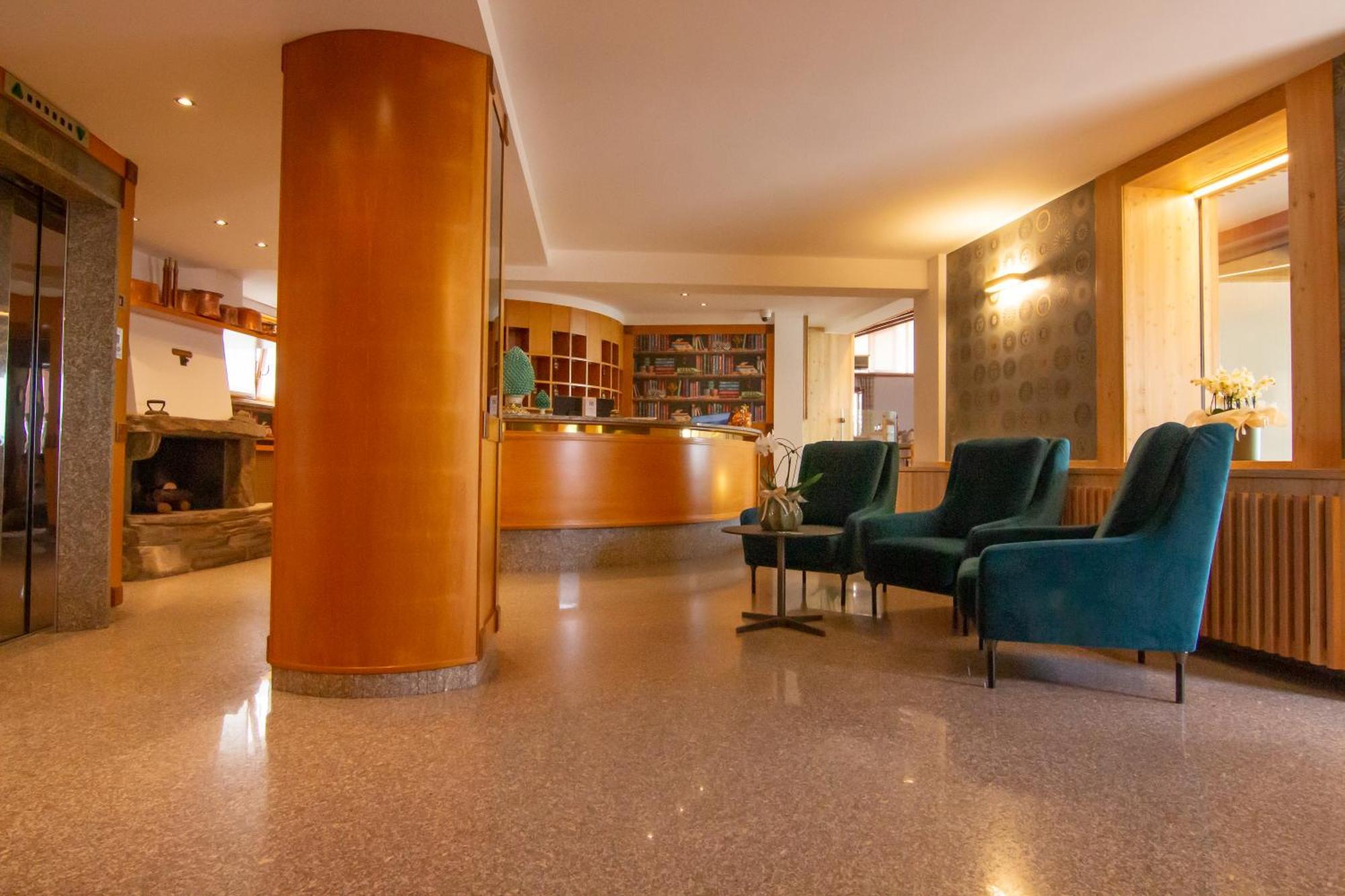 Hotel Miralago Bossico Kültér fotó